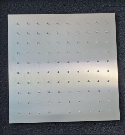 SOFFIONE DOCCIA ULTRA PIATTO IN ACCIAIO INOX SPAZZOLATO 30*30 CM.